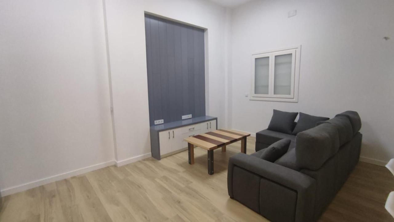 Vivienda Turistica Los Robles Tudela Exterior foto