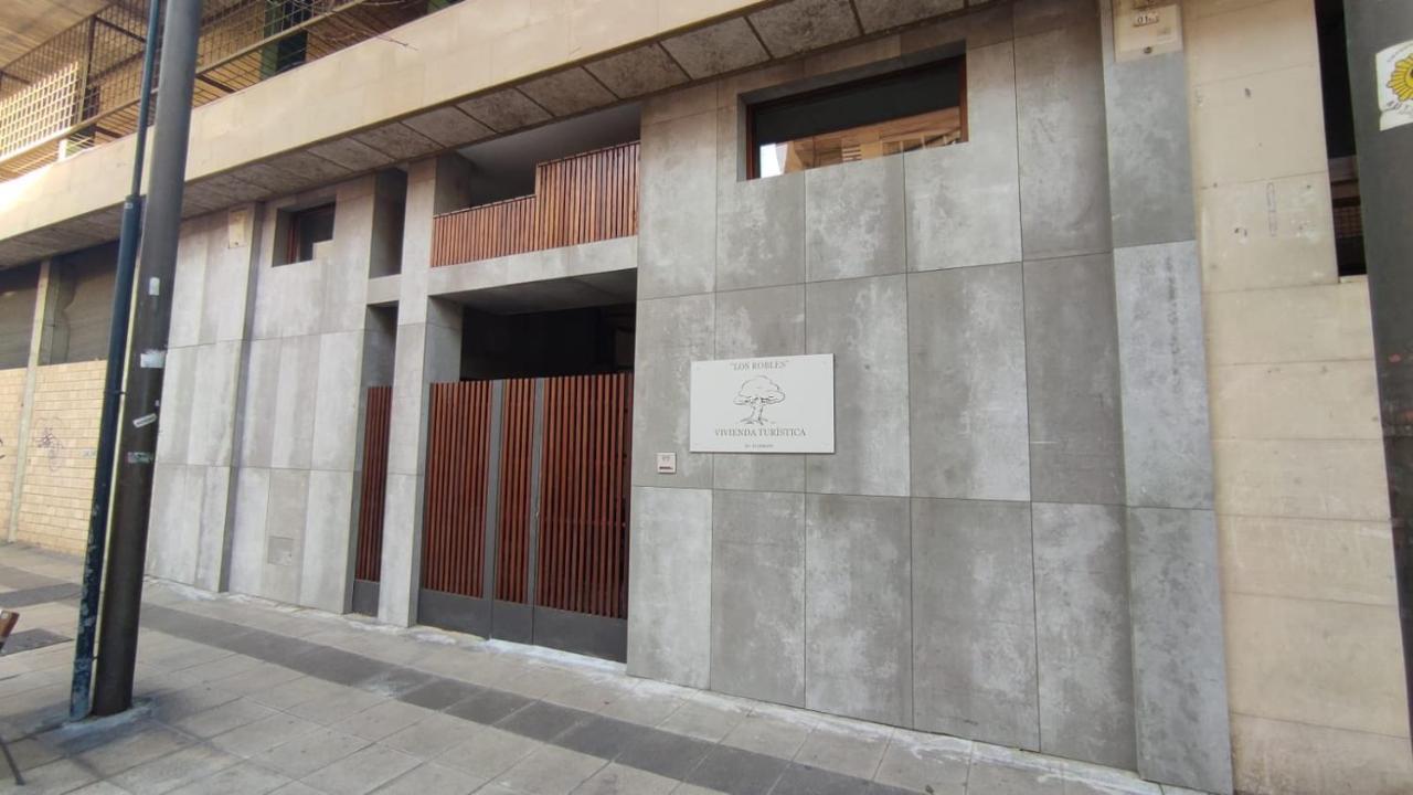 Vivienda Turistica Los Robles Tudela Exterior foto